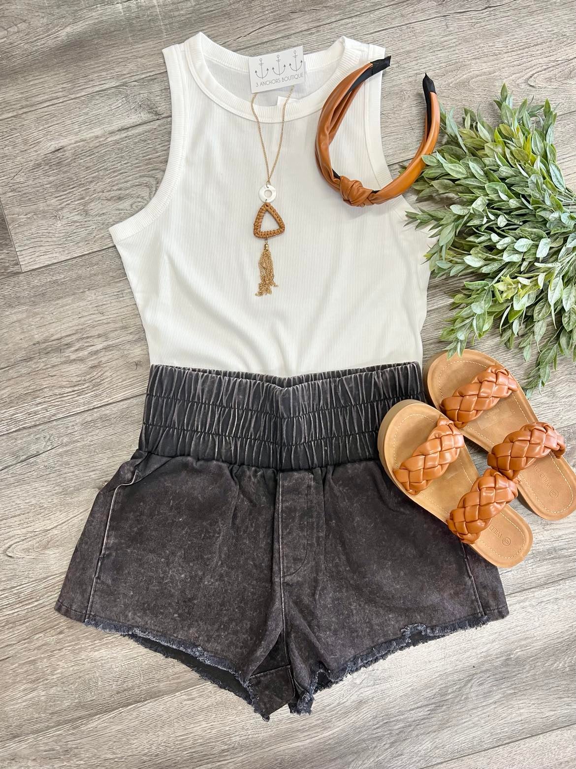 Shorts anchos sales